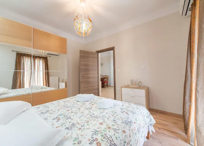 Apricot By Halu! Cozy Apt Next To Agia Sophia Metro Station
